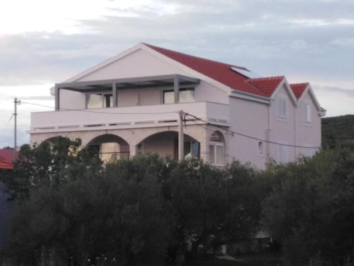 Solmaris Apartments Sukosan Exterior photo